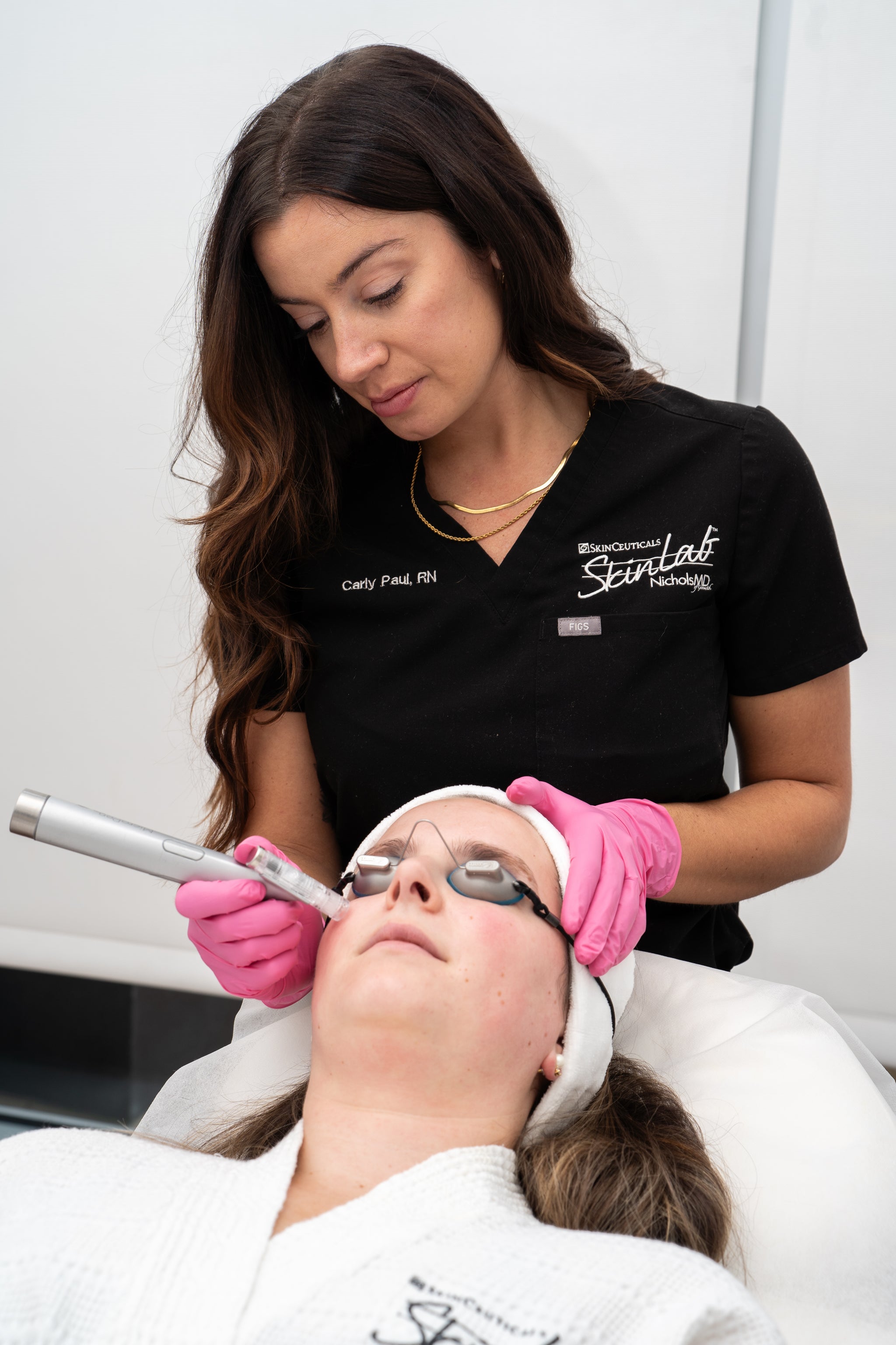 SkinFirm Microneedling